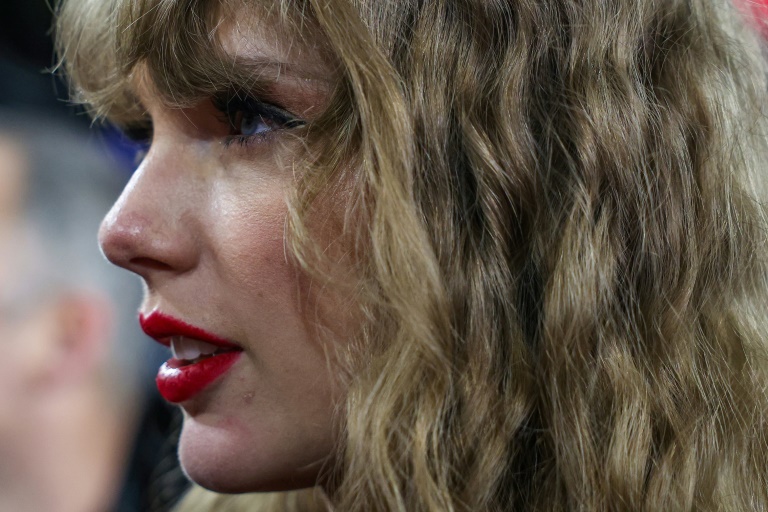 X Blocks Searches for Taylor Swift Following AI Porn Controversy