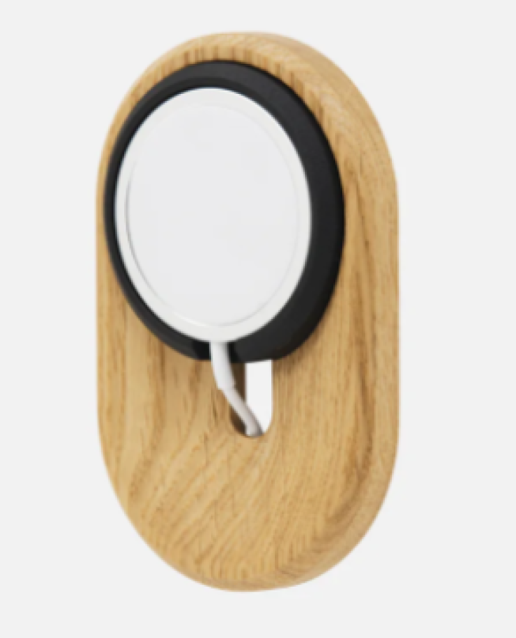 Oakywood MagSafe iPhone Wall Mount