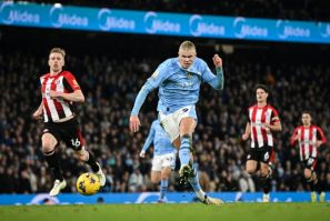 Erling Haaland (centre) scored the only goal in Manchester City's 1-0 win over Brentford