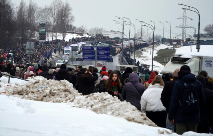 Thousands queued to pay their respects to Navalny at his funeral service on Friday