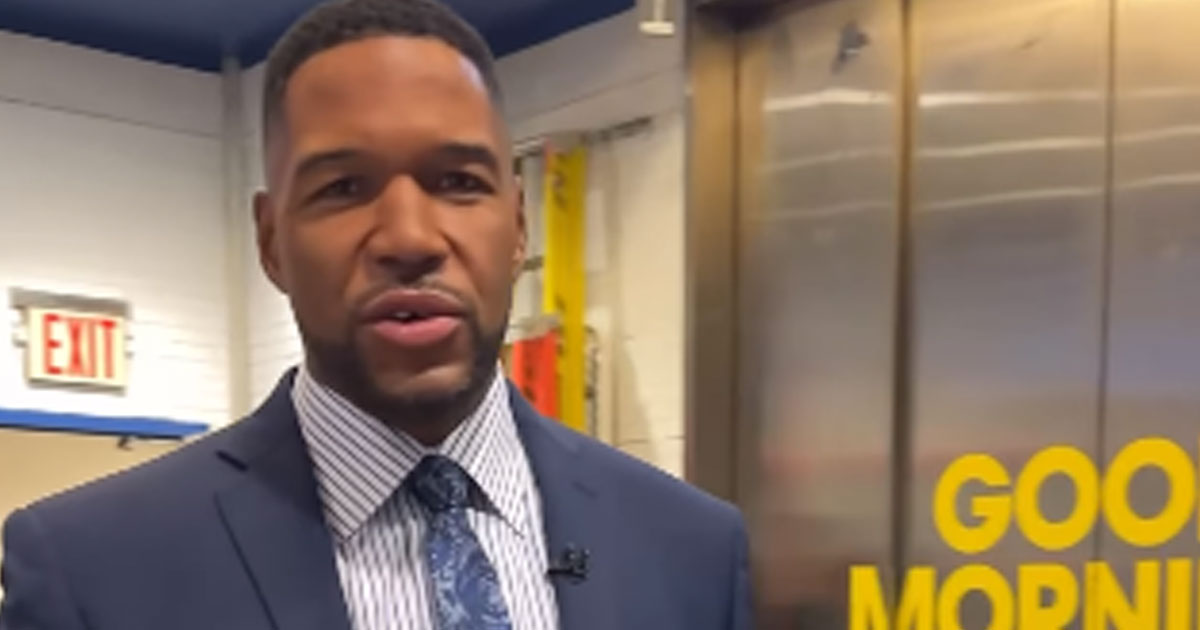 Michael Strahan Net Worth 2024 The Fame And Money After Nfl Ibtimes 
