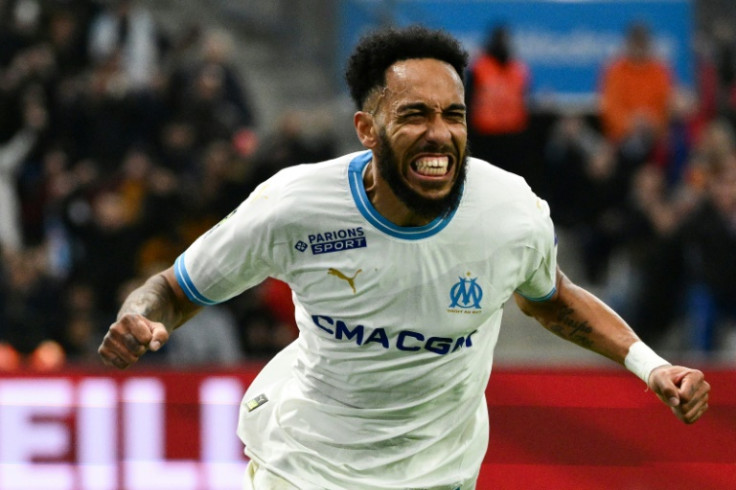 Pierre-Emerick Aubameyang scored both goals as Marseille claimed a fifth straight win