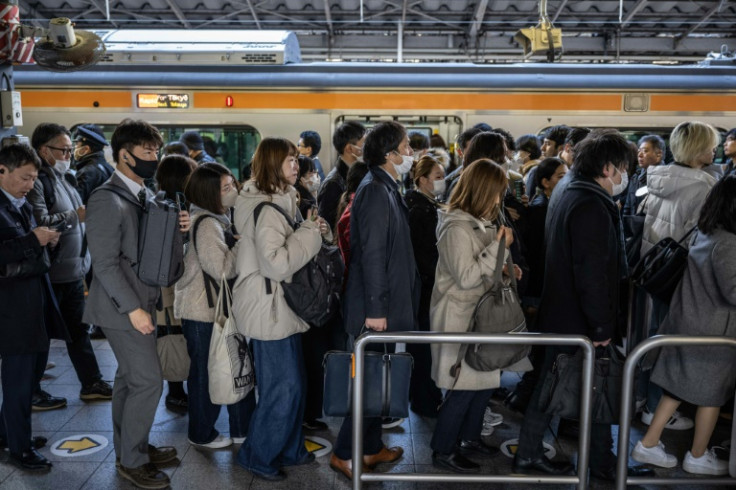 Prime Minister Fumio Kishida has urged business leaders to raise wages faster than inflation