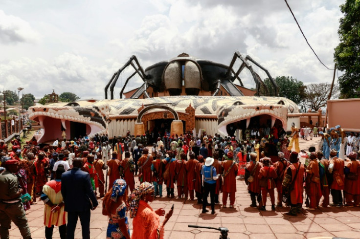 Thousands of people gathered in Foumban to celebrate the opening of the museum
