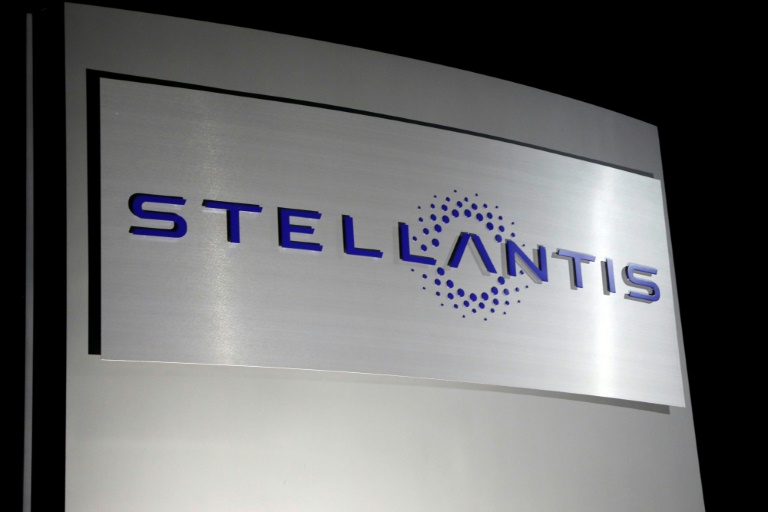 https://d.ibtimes.com/en/full/4522049/stellantis-14-brands-include-opel-fiat-dodge-peugeot-citroen.jpg