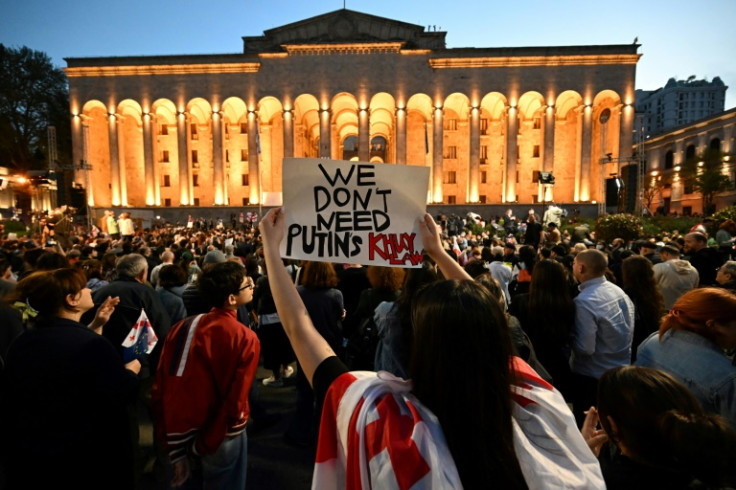 Thousands rallied in the evening outside the parliament building in Tbilisi