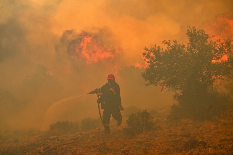 https://d.ibtimes.com/en/full/4522943/year-contrasting-extremes-europe-witnessed-scorching-heatwaves-also-catastrophic-flooding.jpg