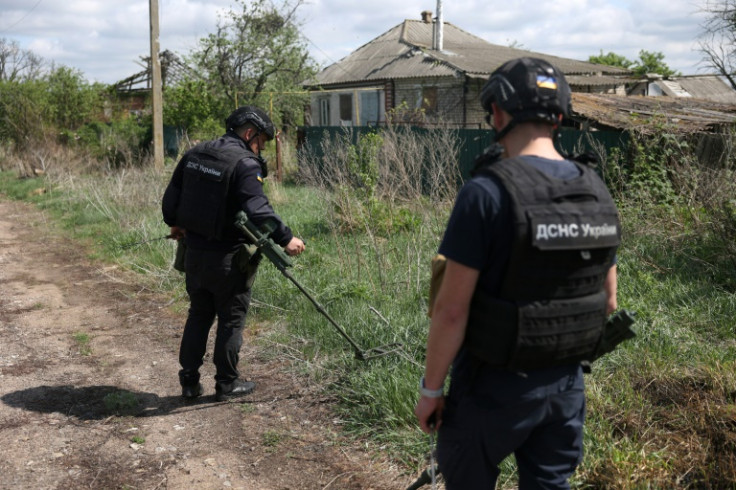 The land in and around Dovhenke are still heavily mined