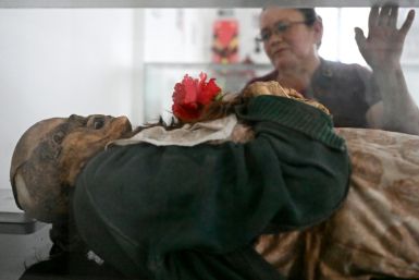 Clovisnerys Bejarano visiting her mother Saturnina Torres, who died in 1993 and was spontaneously mummified