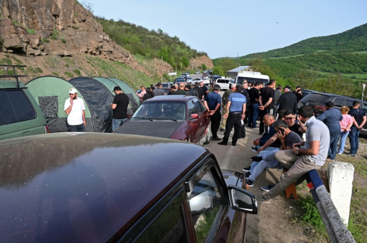 The protestors are hoping to thwart Armenia's plans to return control of four abandoned Azerbaijani villages