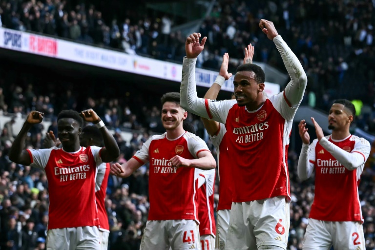 Premier League Leaders Arsenal Hope For Man City Slip - up In Title Race