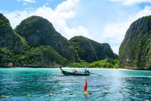 The dazzling Thai islands made famous by Hollywood film "The Beach" are facing a severe water shortage following a heatwave across Asia