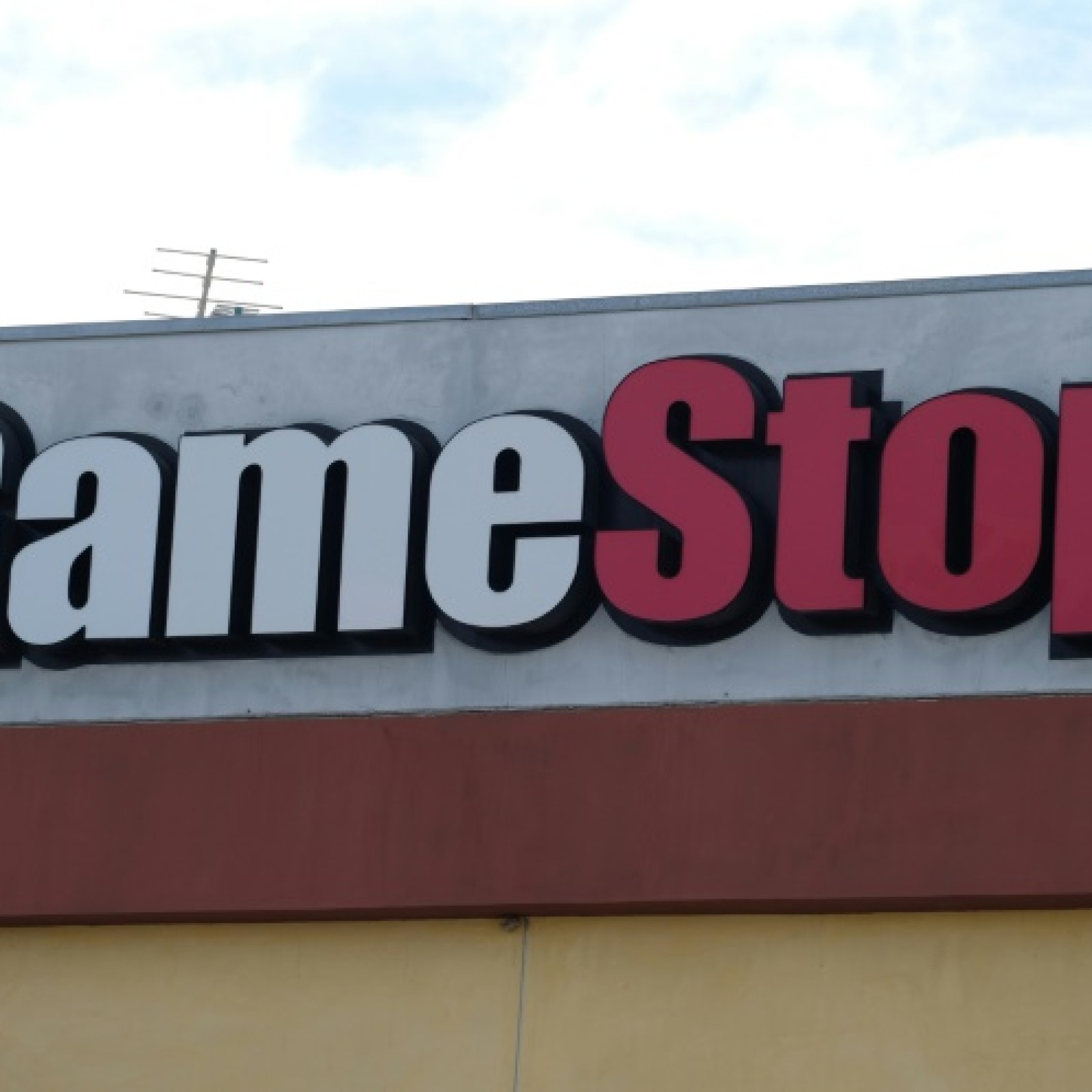 GameStop shares soar on Bitcoin announcement