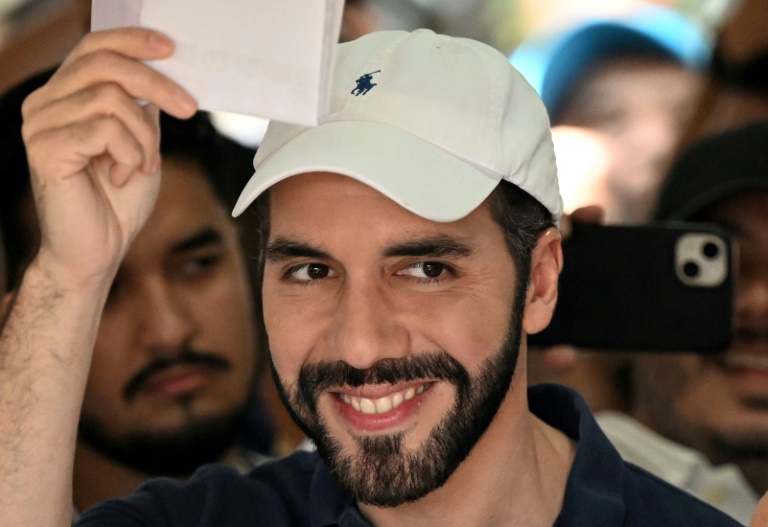 https://d.ibtimes.com/en/full/4528523/el-salvadors-nayib-bukele-describes-himself-cool-dictator.jpg