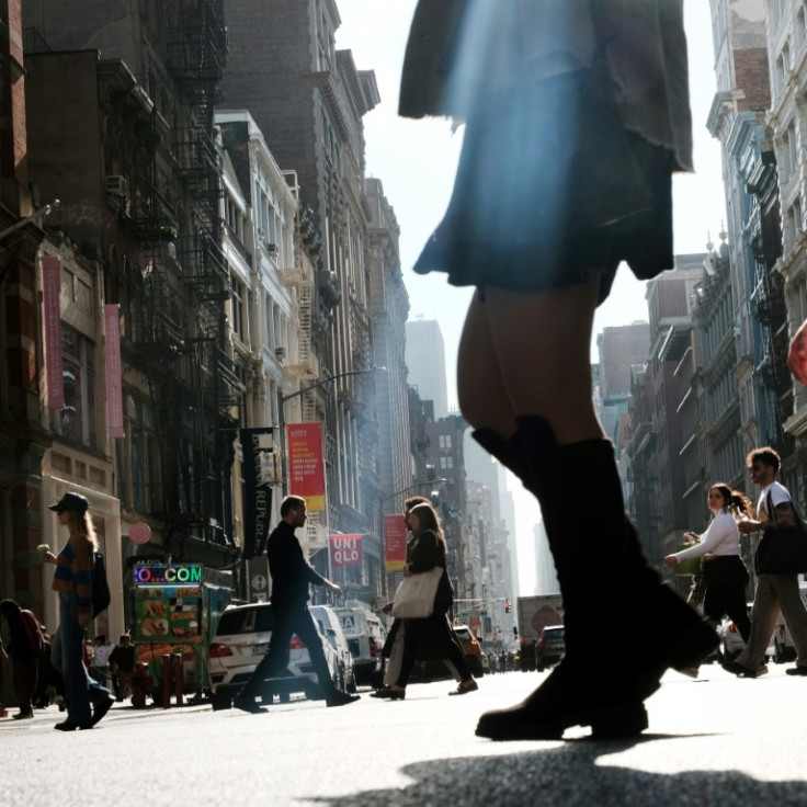 Below-forecast growth in US retail sales provided fresh hopes for an interest rate cut among investors