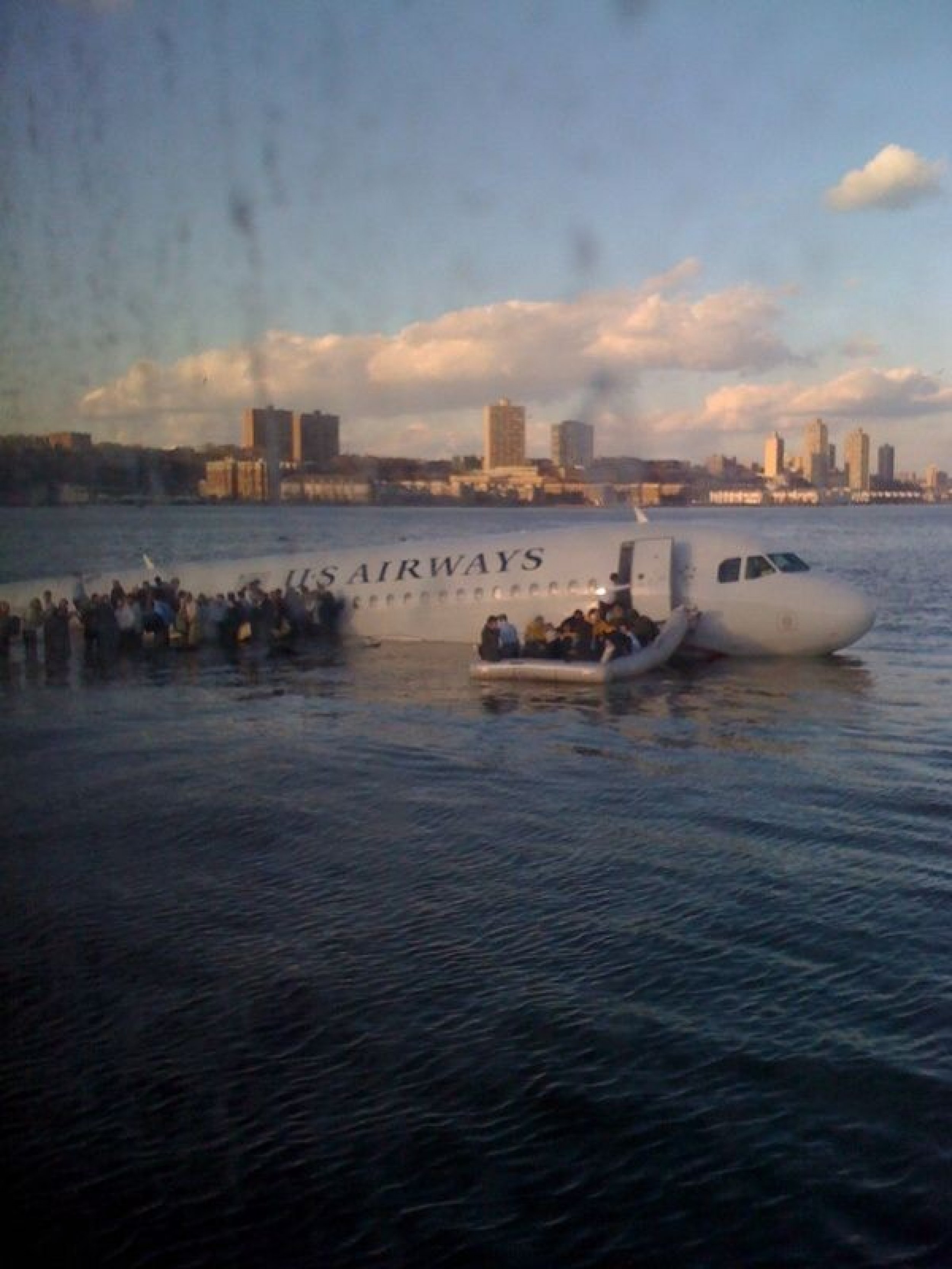 jkrums Tweets Hudson River Plane Crash