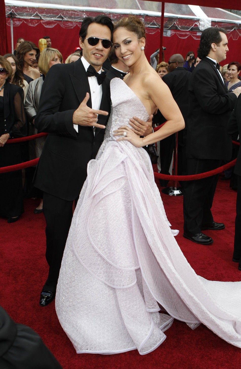 Jennifer Lopez and Marc Anthony on 3810