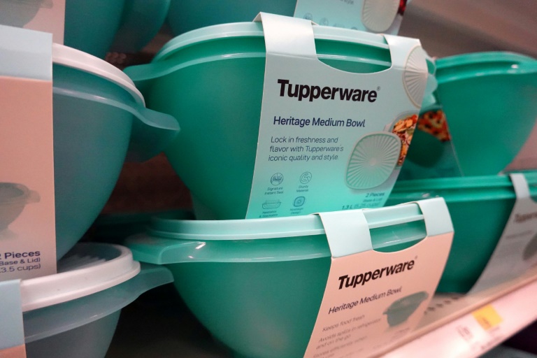 https://d.ibtimes.com/en/full/4548799/tupperware-has-been-hit-dwindling-sales-recent-years.jpg