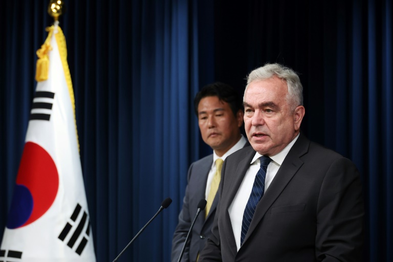 https://d.ibtimes.com/en/full/4548947/kurt-campbell-now-us-deputy-secretary-state-speaks-next-senior-south-korean-official-kim.jpg