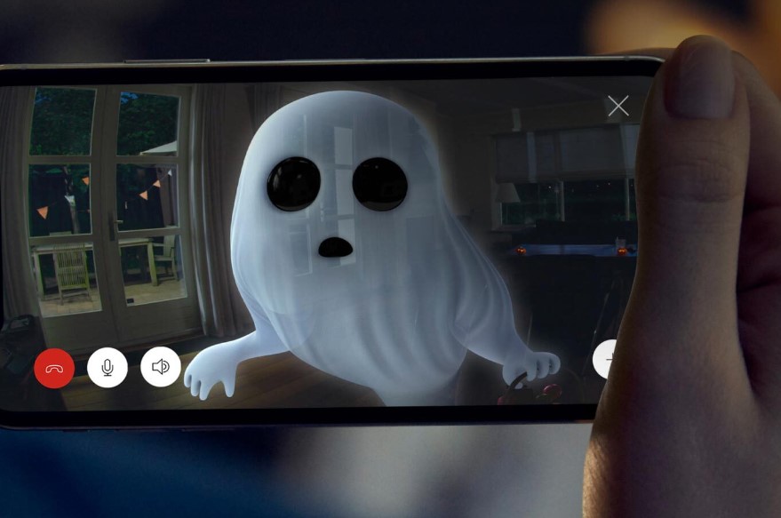 https://d.ibtimes.com/en/full/4550045/ghost-ring-doorbell-camera.jpg