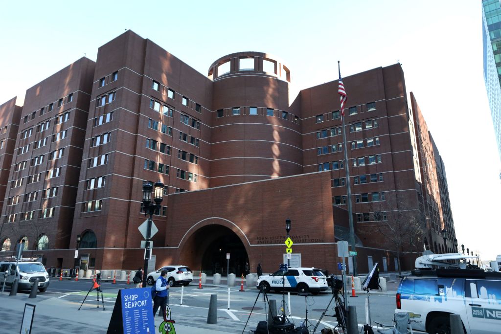 https://d.ibtimes.com/en/full/4550525/us-courthouse-boston.jpg