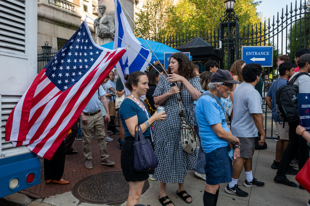 https://d.ibtimes.com/en/full/4552228/unmask-campus-hate-rally.jpg