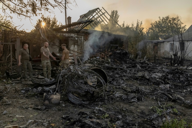 https://d.ibtimes.com/en/full/4552662/ukrainian-media-have-reported-that-six-north-korean-military-officers-were-killed-ukrainian.jpg