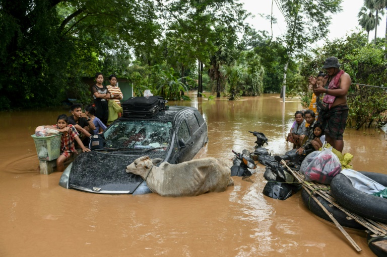 https://d.ibtimes.com/en/full/4552683/september-saw-extreme-rainfall-destructive-storms-many-parts-world-events-that-are-occurring.jpg