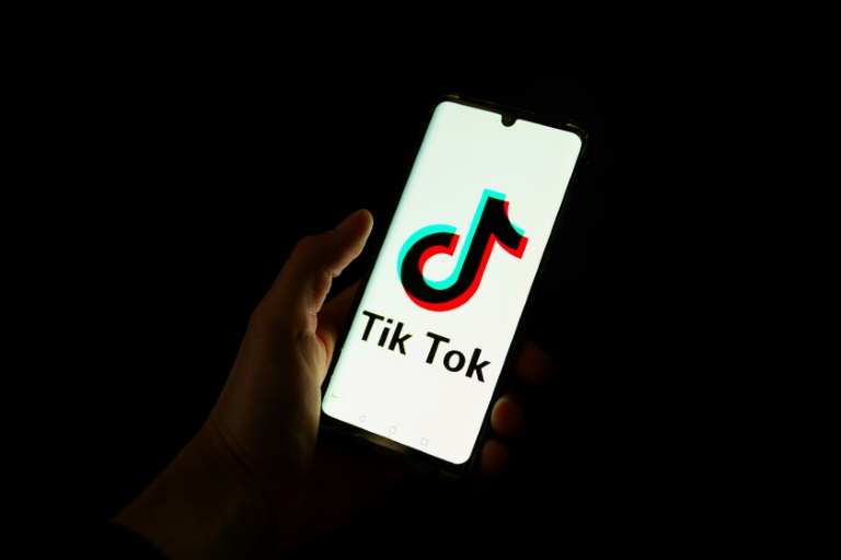 https://d.ibtimes.com/en/full/4552737/state-prosecutors-taking-aim-tiktok-argue-that-features-such-beauty-filters-infinite-scrolling.jpg