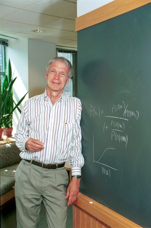 https://d.ibtimes.com/en/full/4552806/john-hopfield-was-honored-devising-hopfield-network-theoretical-model-demonstrating-how.jpg