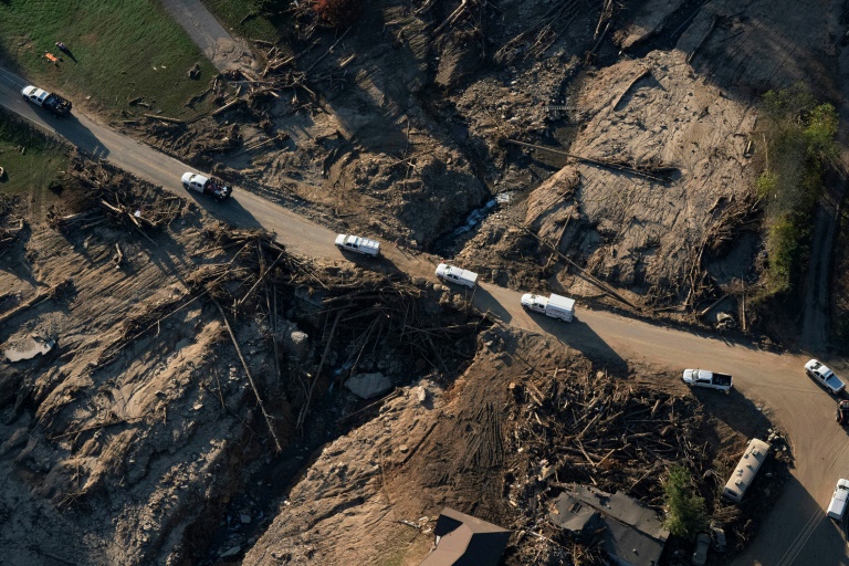 https://d.ibtimes.com/en/full/4552918/least-230-people-killed-helene-second-deadliest-hurricane-hit-continental-united-states.jpg