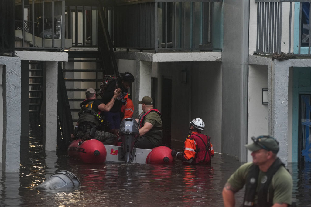 https://d.ibtimes.com/en/full/4553220/hurricane-milton.jpg