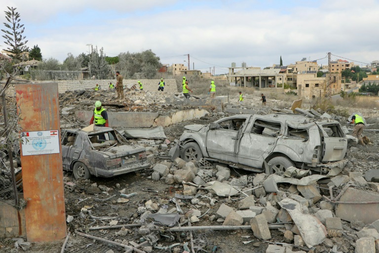 https://d.ibtimes.com/en/full/4554806/rescuers-search-survivors-site-overnight-israeli-airstrike-that-targeted-southern-lebanese.jpg