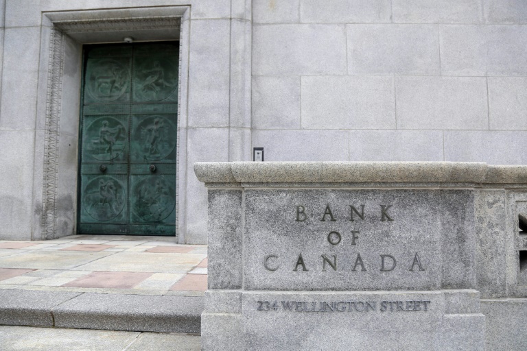 https://d.ibtimes.com/en/full/4556215/bank-canada-has-reduced-its-key-interest-rate-375-percent.jpg