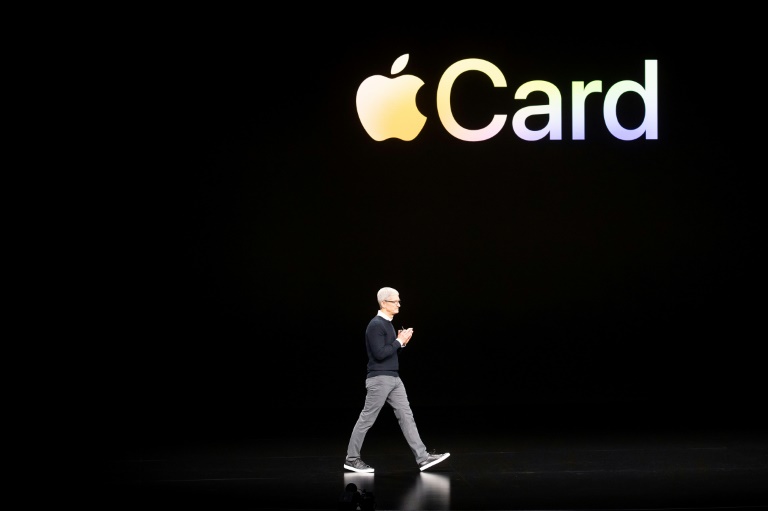 https://d.ibtimes.com/en/full/4556293/us-consumer-protection-bureau-says-apple-card-users-who-thought-they-were-automatically-enrolled.jpg