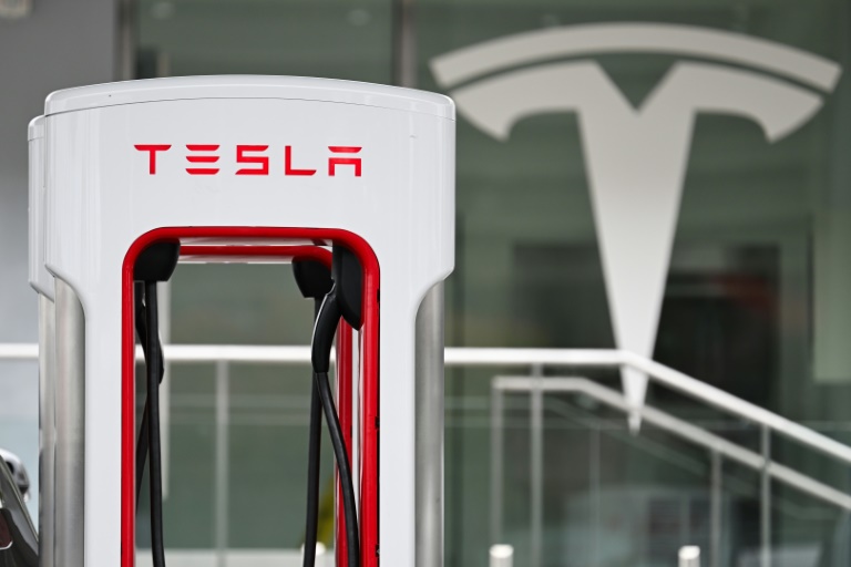 https://d.ibtimes.com/en/full/4556321/positive-results-broke-string-recent-tesla-earnings-that-have-seen-high-flying-company-report.jpg