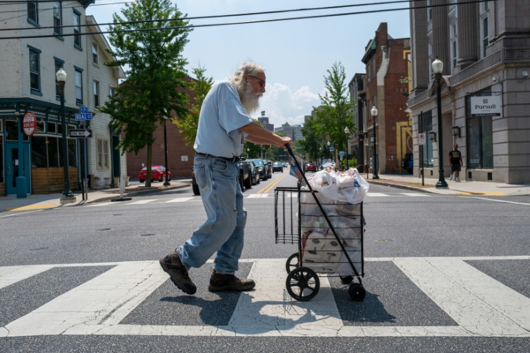 https://d.ibtimes.com/en/full/4558277/pennsylvanias-state-capital-harrisburg-has-suffered-housing-shortage-high-rents-case-across.jpg