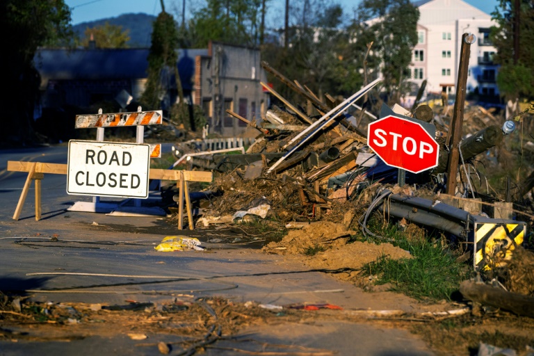 https://d.ibtimes.com/en/full/4558394/some-economists-warn-that-weaker-headline-hiring-figure-wake-devastating-hurricane-helene-could.jpg