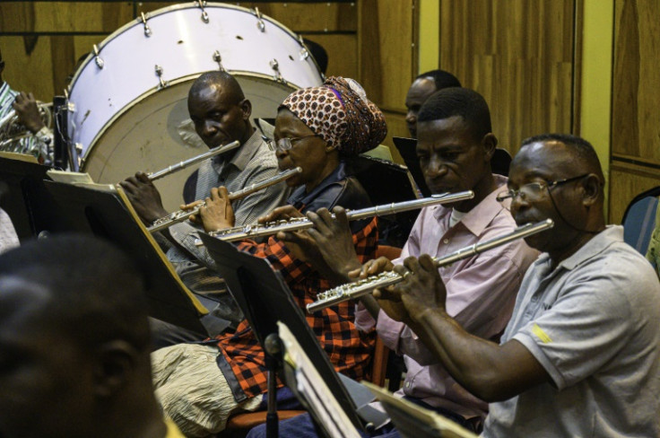 The orchestra now boasts 200 highly accomplished members, including a choiru