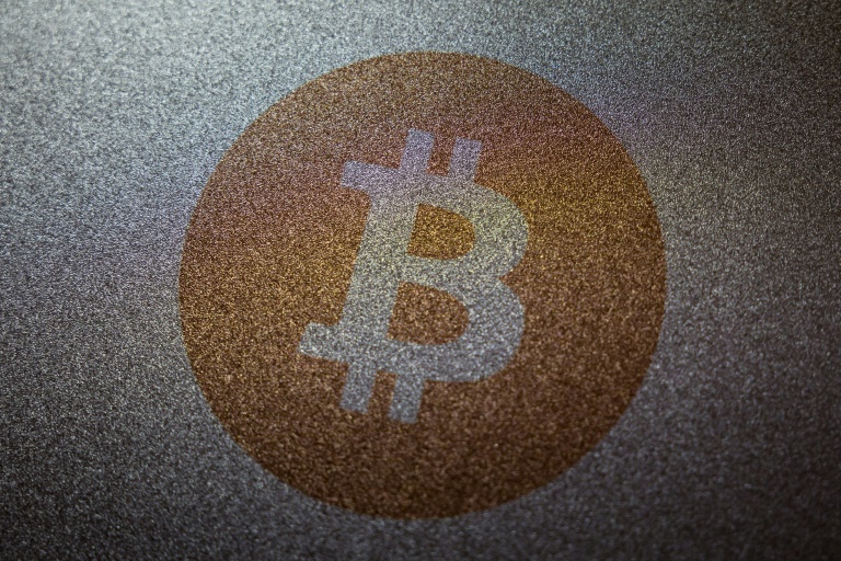 https://d.ibtimes.com/en/full/4561598/bitcoin-now-sitting-above-90000-observers-tip-it-break-100000-soon.jpg