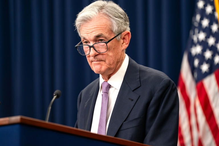 https://d.ibtimes.com/en/full/4561912/federal-reserve-boos-jerome-powell-said-path-rate-cuts-not-preset.jpg