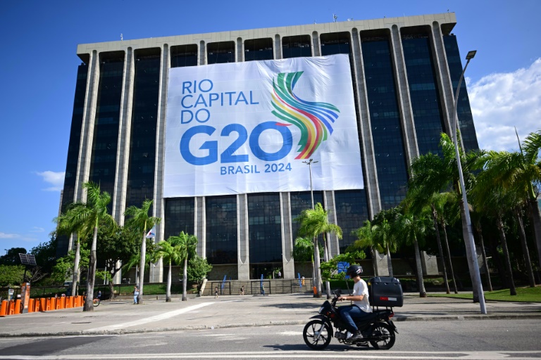 https://d.ibtimes.com/en/full/4561976/security-tight-around-rio-g20-summit.jpg