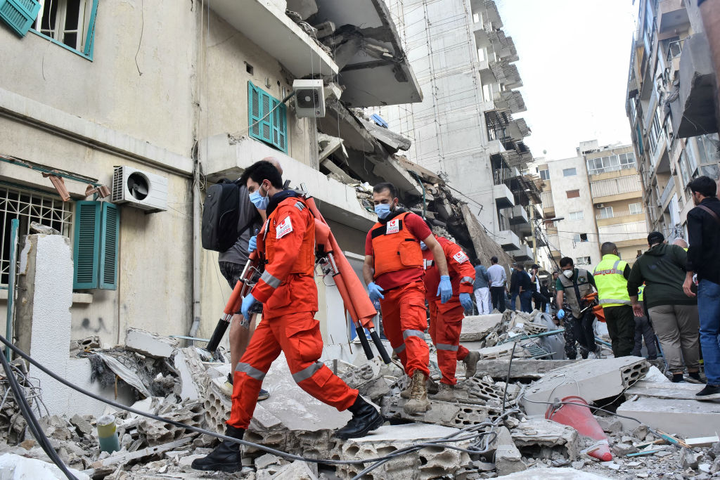 https://d.ibtimes.com/en/full/4562407/beirut-airstrike.jpg