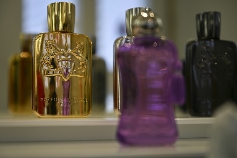 https://d.ibtimes.com/en/full/4570959/niche-perfumes-are-no-longer-niche-business-accounting-more-tenth-fragrance-market.jpg