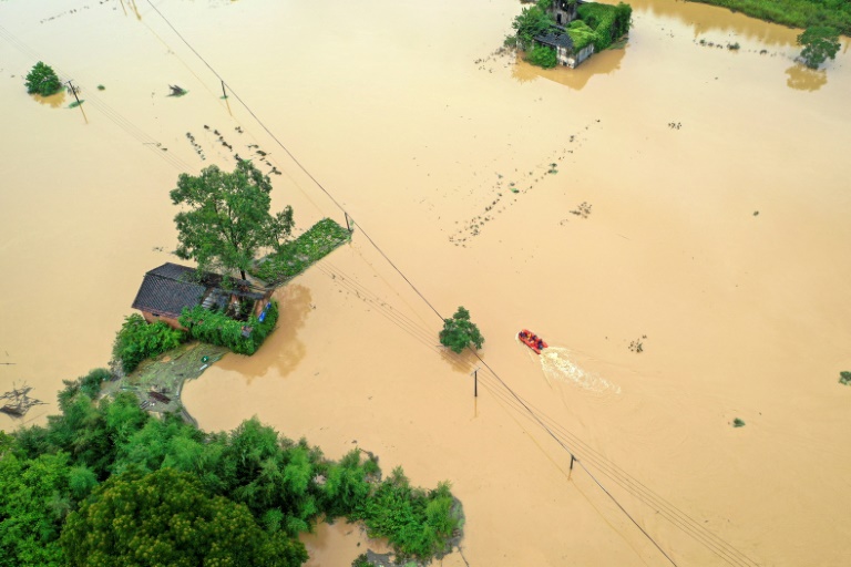 https://d.ibtimes.com/en/full/4572597/july-heavy-rains-caused-typhoon-gaemi-flooded-villages-central-chinas-hunan-province.jpg