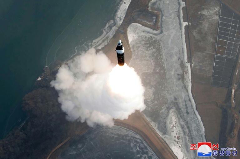 https://d.ibtimes.com/en/full/4573394/this-picture-released-north-koreas-official-korean-central-news-agency-shows-launch-hypersonic.jpg