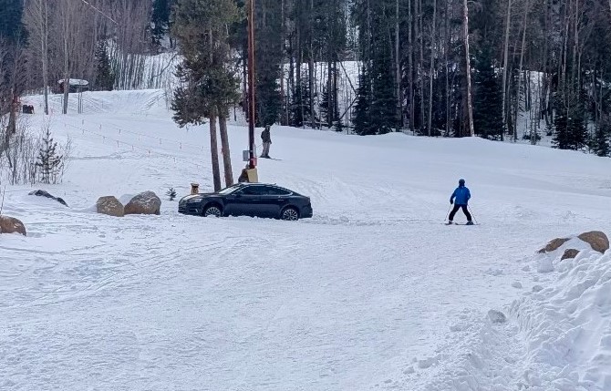 https://d.ibtimes.com/en/full/4573849/audi-ends-ski-slope.jpg