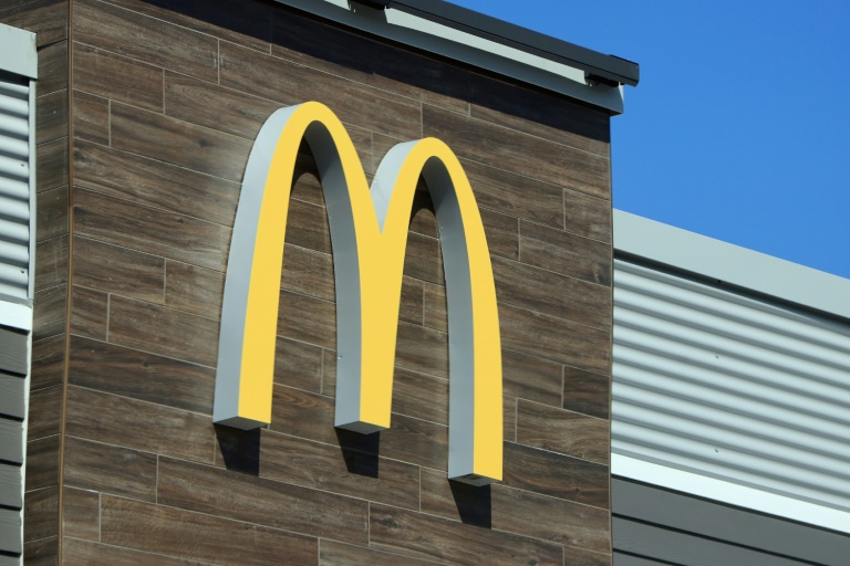 https://d.ibtimes.com/en/full/4574058/mcdonalds-uk-has-around-170000-employees-uk-many-whom-are-young-workers.jpg