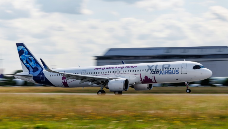 https://d.ibtimes.com/en/full/4574169/airbus-delivered-its-first-a321xlr-extra-long-range-aircraft-last-year.jpg