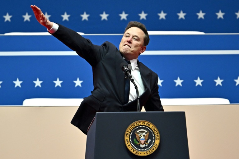 https://d.ibtimes.com/en/full/4577130/tesla-spacex-ceo-elon-musk-gestures-he-speaks-during-post-inauguration-celebration-washington.jpg